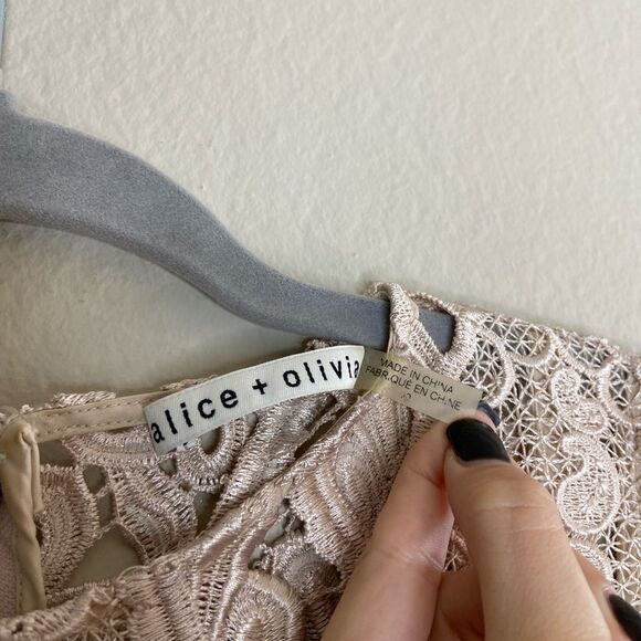Alice + Olivia Gracia Mini Cream Dress Lace Size 0 - Picture 9 of 9